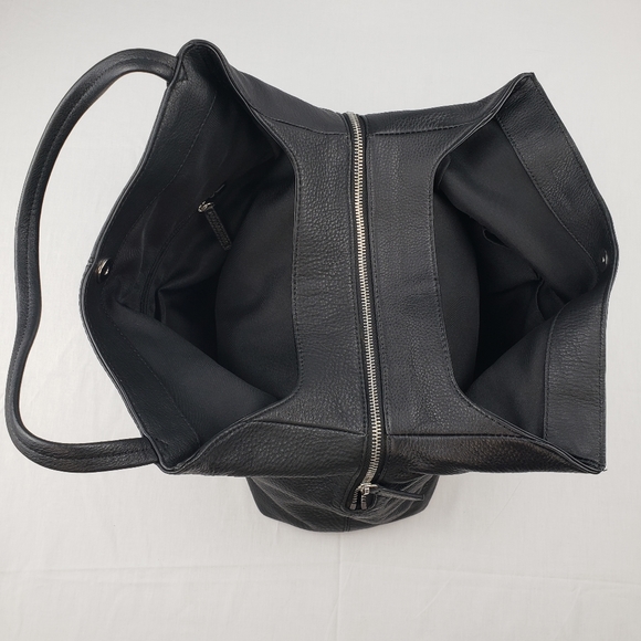 Vince Camuto Black Shoulder Bag - Picture 10 of 16